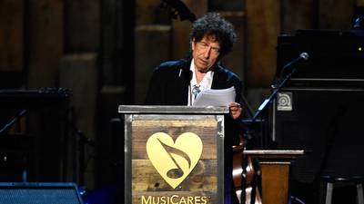 Bob Dylan sells entire recorded catalog to Sony