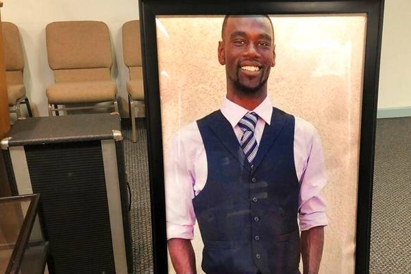 Tyre Nichols’ funeral: Mourners gather in Memphis