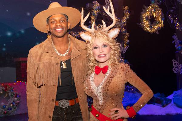 For Dolly Parton, it's family that makes a 'Mountain Magic Christmas'
