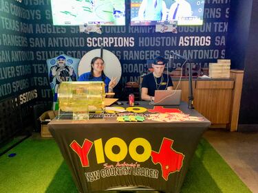 Saturday, November 9, 2024, Y100 stopped at Dave & Busters to give away tickets to the 2024 Y100 Gamez Law 8 Man Jam, presented by Bud Light! We gave away a bunch of tickets to the show! Come out to all the ticket stops for your chance to win!