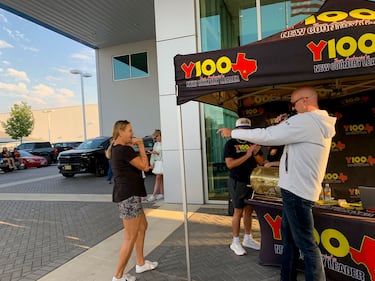 Wednesday, October 16, 2024, Y100 stopped at Gunn Chevrolet to give away tickets to the 2024 Y100 Gamez Law 8 Man Jam, presented by Bud Light! We gave away a bunch of tickets to the show! Come out to all the ticket stops for your chance to win!