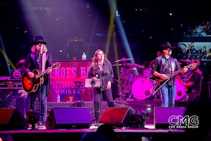 Big & Rich hit the stage on Friday night, February 23, 2024, at the San Antonio Rodeo with a big show! Celebrating our service men and women, vets, and heroes, they performed their hits. Gretchen Wilson came out a few songs into the set to sing even more amazing songs, and the crowd loved every minute of it.