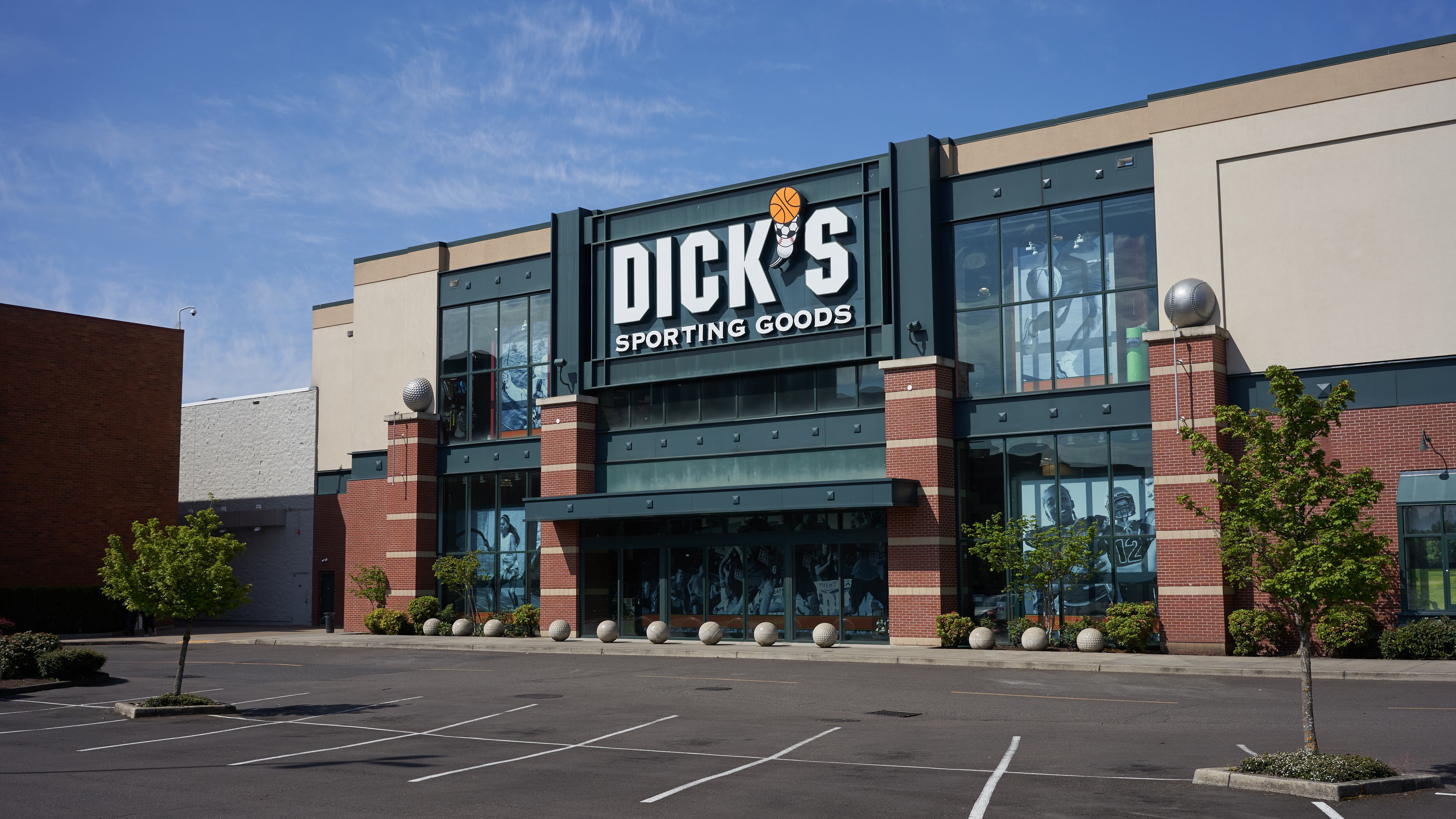 Dick's Sporting Goods location