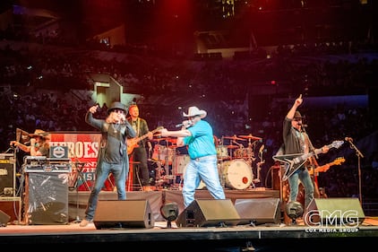 Big & Rich hit the stage on Friday night, February 23, 2024, at the San Antonio Rodeo with a big show! Celebrating our service men and women, vets, and heroes, they performed their hits. Gretchen Wilson came out a few songs into the set to sing even more amazing songs, and the crowd loved every minute of it.