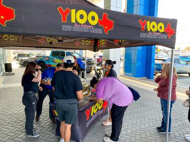 Wednesday, October 16, 2024, Y100 stopped at Gunn Chevrolet to give away tickets to the 2024 Y100 Gamez Law 8 Man Jam, presented by Bud Light! We gave away a bunch of tickets to the show! Come out to all the ticket stops for your chance to win!