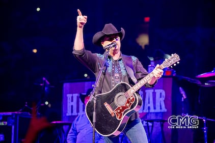 Big & Rich hit the stage on Friday night, February 23, 2024, at the San Antonio Rodeo with a big show! Celebrating our service men and women, vets, and heroes, they performed their hits. Gretchen Wilson came out a few songs into the set to sing even more amazing songs, and the crowd loved every minute of it.