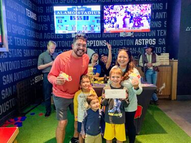 Saturday, November 9, 2024, Y100 stopped at Dave & Busters to give away tickets to the 2024 Y100 Gamez Law 8 Man Jam, presented by Bud Light! We gave away a bunch of tickets to the show! Come out to all the ticket stops for your chance to win!