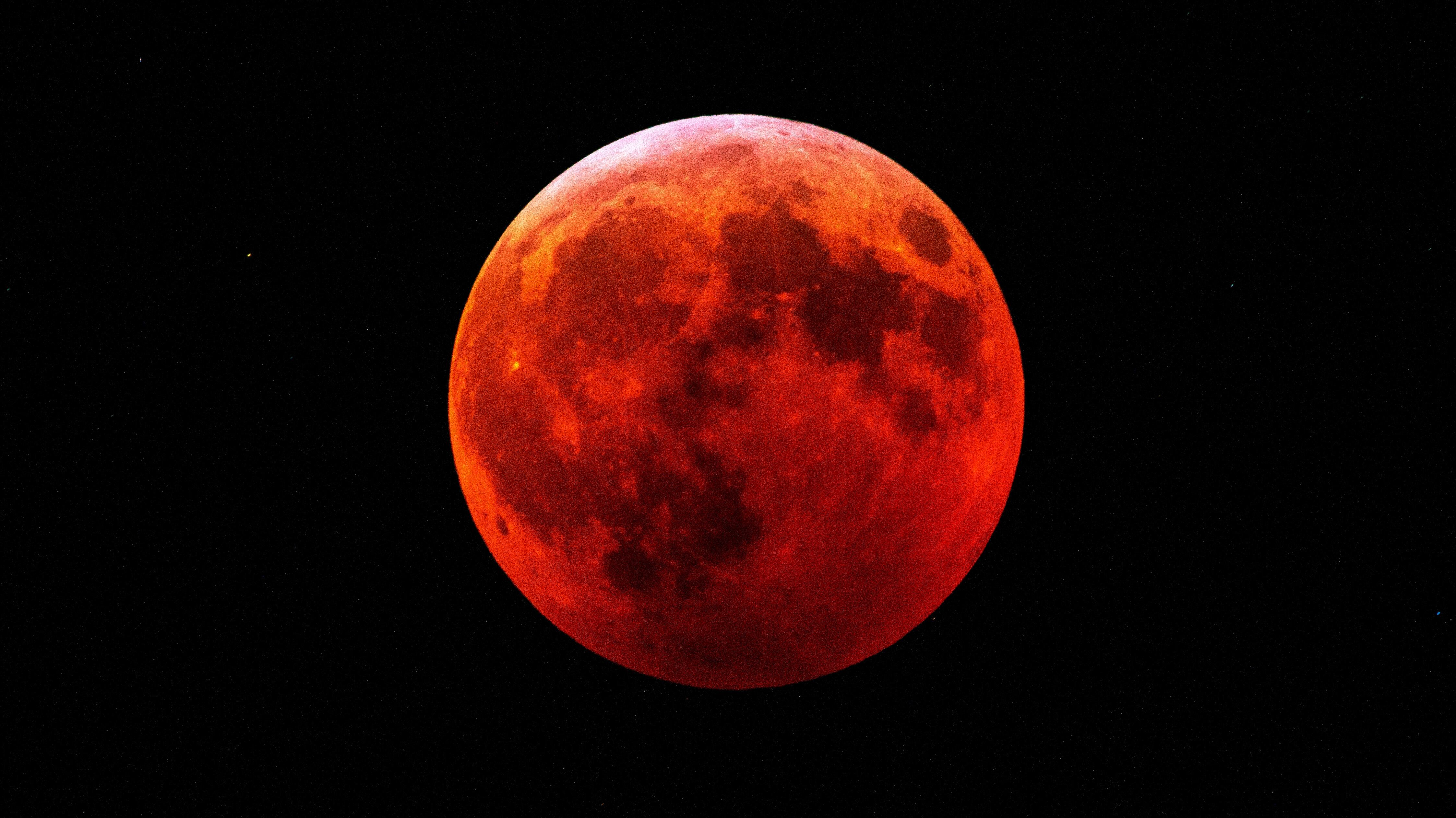 Red moon