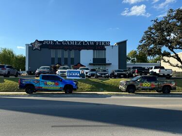 Thursday, October 24, 2024, Y100 stopped at Gamez Law Firm to give away tickets to the 2024 Y100 Gamez Law 8 Man Jam, presented by Bud Light! We gave away a bunch of tickets to the show! Come out to all the ticket stops for your chance to win!