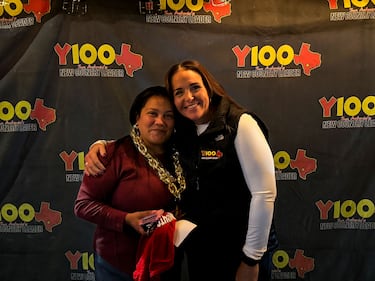 Thursday, November 14, 2024, Y100 stopped at Gamez Law Firm to give away tickets to the 2024 Y100 Gamez Law 8 Man Jam, presented by Bud Light! We gave away a bunch of tickets to the show! Come out to all the ticket stops for your chance to win!