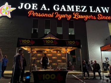 Thursday, November 14, 2024, Y100 stopped at Gamez Law Firm to give away tickets to the 2024 Y100 Gamez Law 8 Man Jam, presented by Bud Light! We gave away a bunch of tickets to the show! Come out to all the ticket stops for your chance to win!