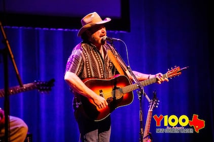 The always amazing Randy Houser returned to the Y100 8 Man Jam this year, and we’re so glad he did! Thanks to everyone who came out (and worked hard to win those tickets)!