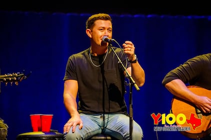 Scotty McCreery came back to the Y100 8 Man Jam in a big way this year! Such a great performer, and so generous to all the other artists on stage. Thanks to everyone who came out (and worked hard to win those tickets)!