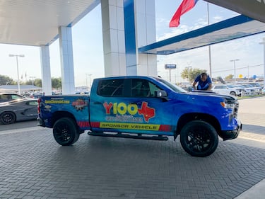 Wednesday, October 16, 2024, Y100 stopped at Gunn Chevrolet to give away tickets to the 2024 Y100 Gamez Law 8 Man Jam, presented by Bud Light! We gave away a bunch of tickets to the show! Come out to all the ticket stops for your chance to win!